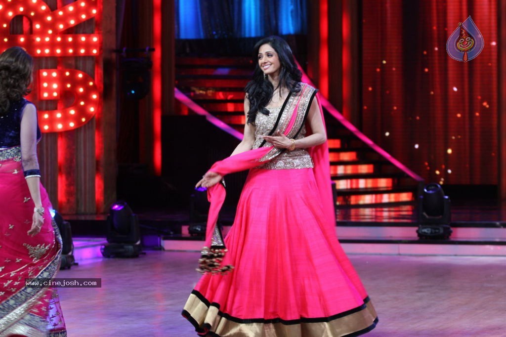 Sridevi at Jhalak Dikhla Jaa Grand Finale - 31 / 69 photos