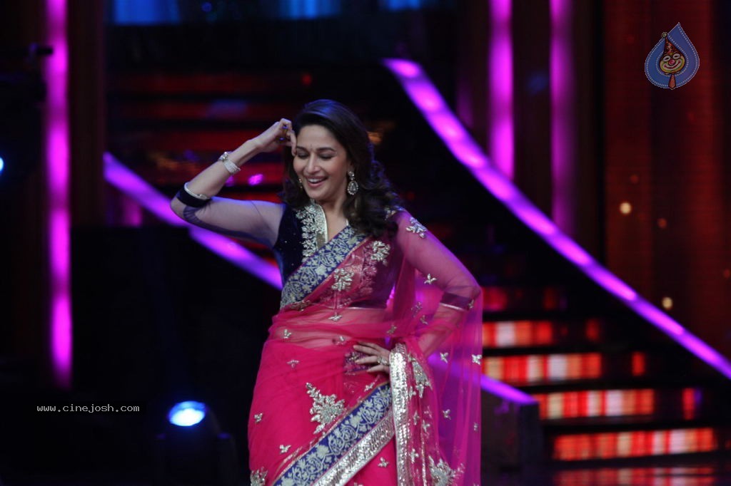 Sridevi at Jhalak Dikhla Jaa Grand Finale - 65 / 69 photos