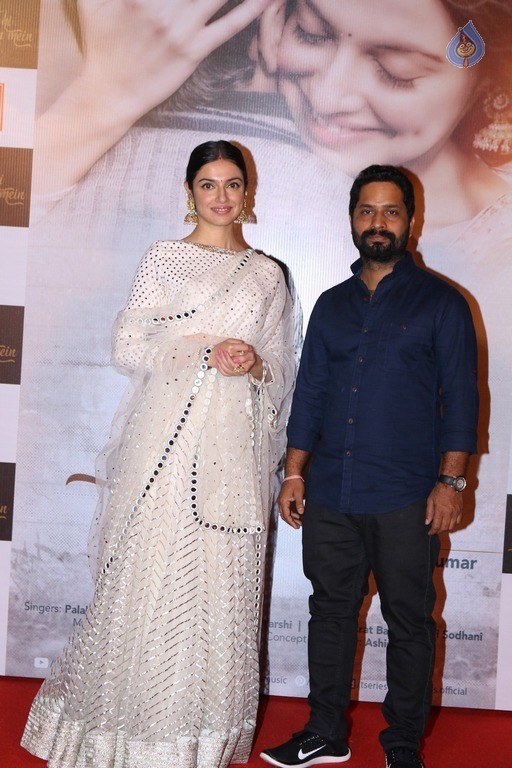 Sridevi at Kabhi Yaadon Mein Song Launch - 32 / 42 photos