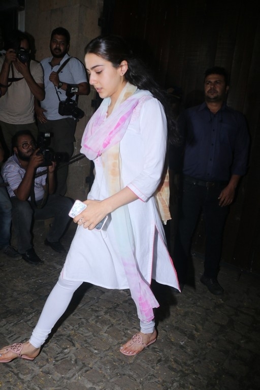 Sridevi Death - Celebs Visit Anil Kapoor Set 4 - 31 / 41 photos