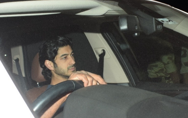 Sridevi Death - Celebs Visit Sridevi House - 6 / 20 photos
