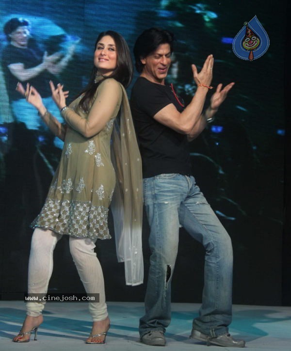 SRK and Kareena at Sony Playstation Event - 4 / 45 photos