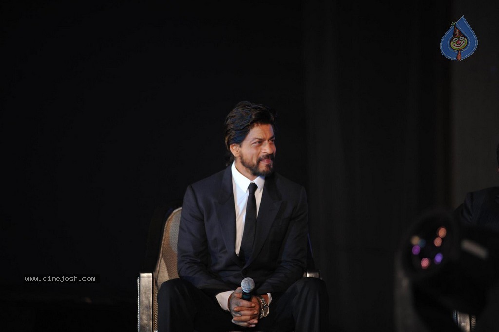 SRK at Ticket to Bollywood Event - 18 / 122 photos