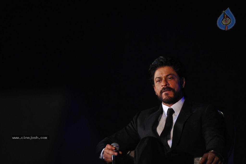 SRK at Ticket to Bollywood Event - 26 / 122 photos