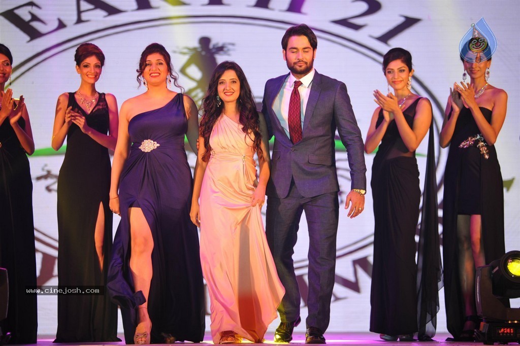 SRK at Ticket to Bollywood Event - 56 / 122 photos