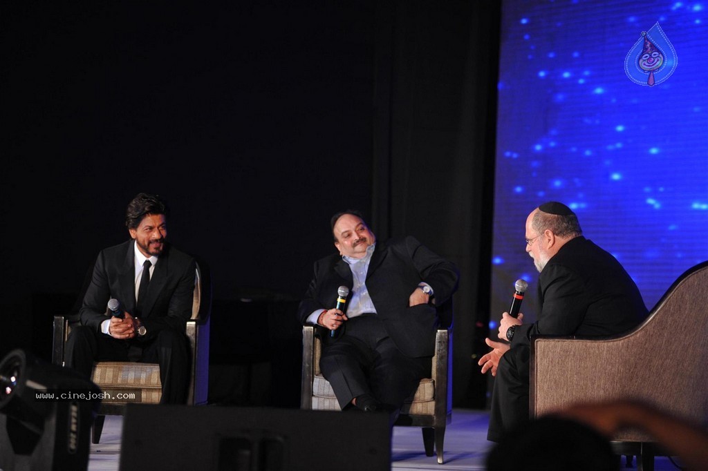 SRK at Ticket to Bollywood Event - 80 / 122 photos