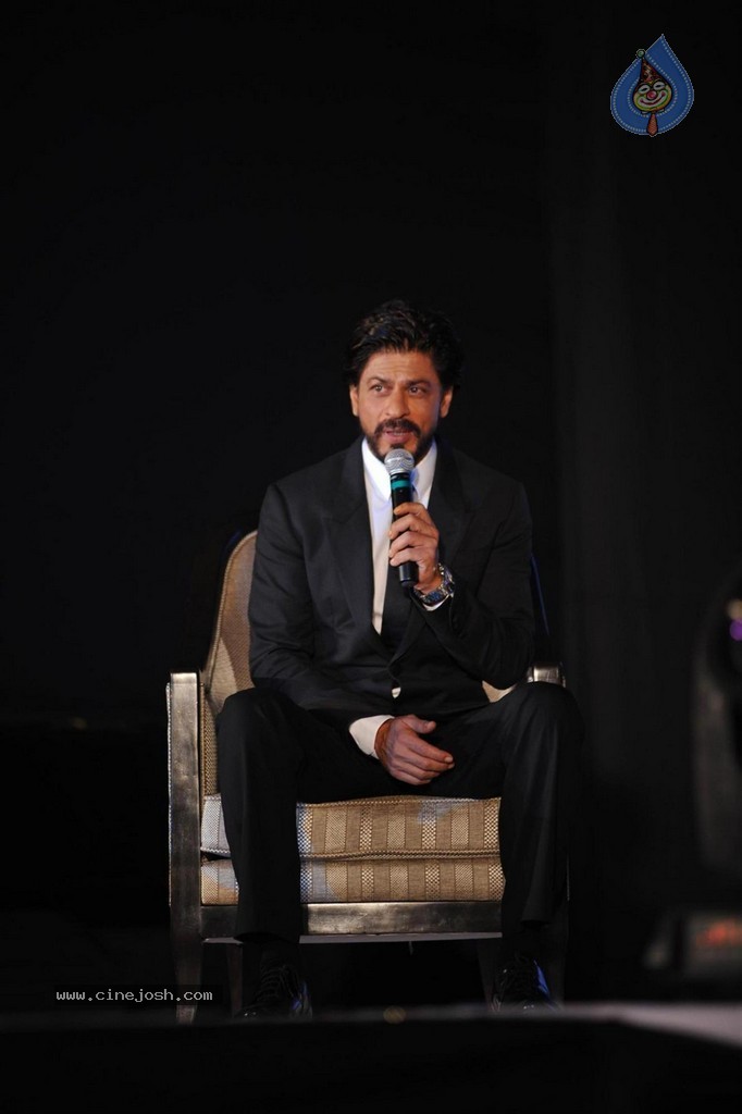 SRK at Ticket to Bollywood Event - 97 / 122 photos