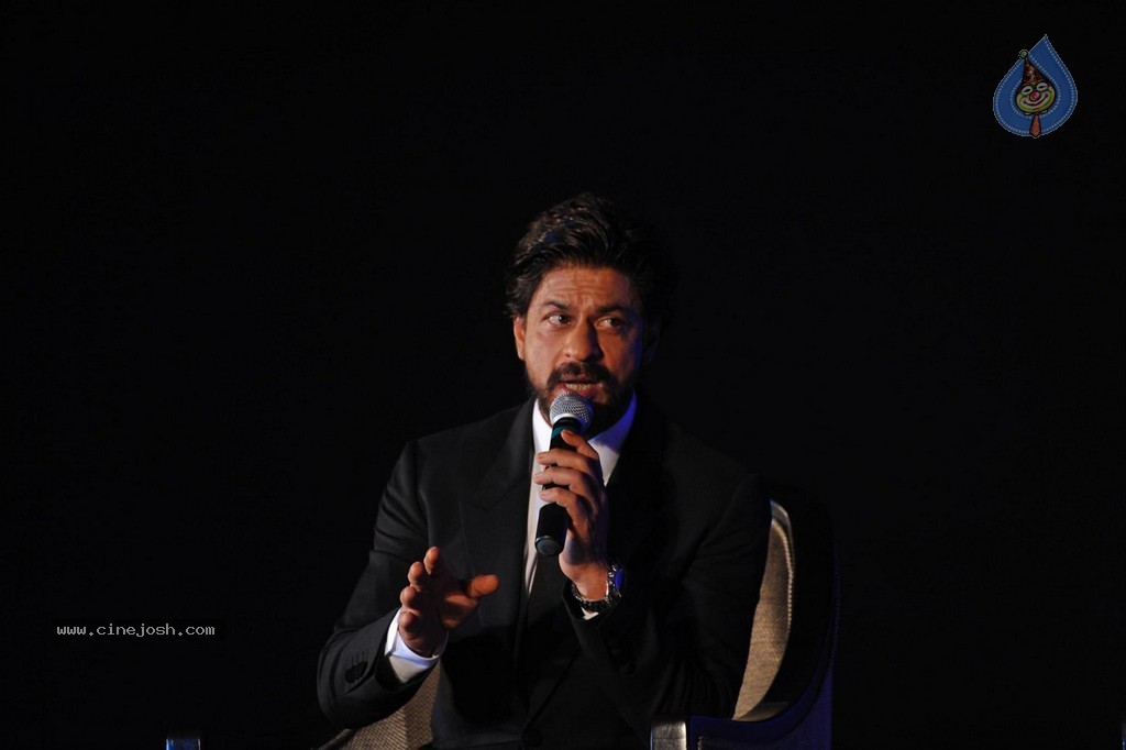 SRK at Ticket to Bollywood Event - 117 / 122 photos