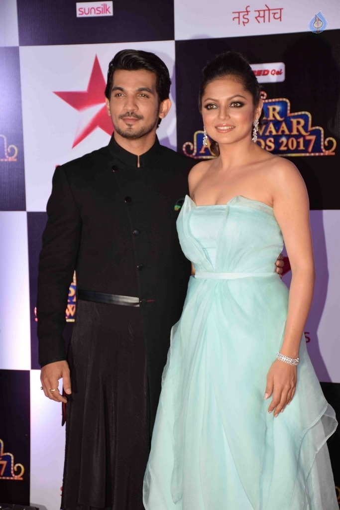 Star Parivar Awards 2017 Red Carpet Photos - 43 / 62 photos