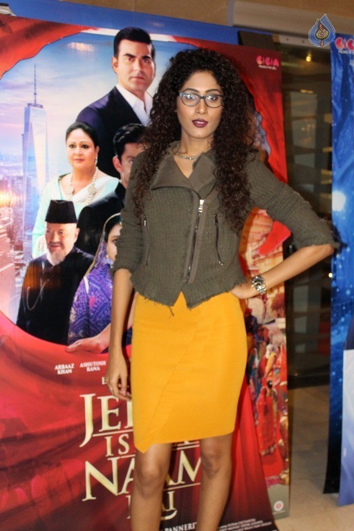 Stars at Jeena Isi Ka Naam Hai Premiere - 30 / 42 photos
