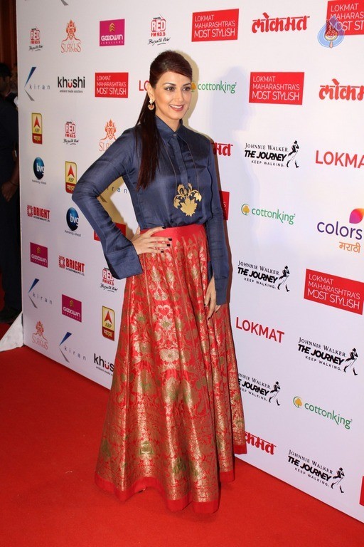 Style Icon Of Maharastra Lokmat Awards 2016-2017 - 19 / 63 photos
