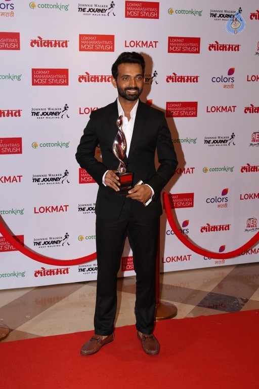 Style Icon Of Maharastra Lokmat Awards 2016-2017 - 23 / 63 photos