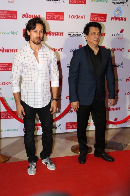 Style Icon Of Maharastra Lokmat Awards 2016-2017 - 50 / 63 photos