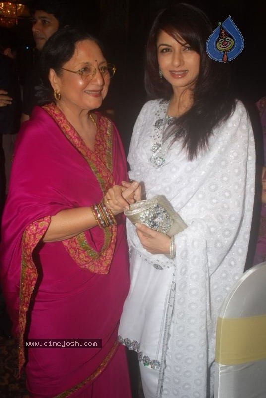 Sudesh Bhosle Birthday Party - 10 / 87 photos