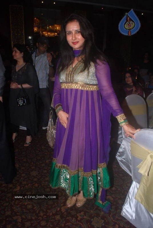 Sudesh Bhosle Birthday Party - 14 / 87 photos