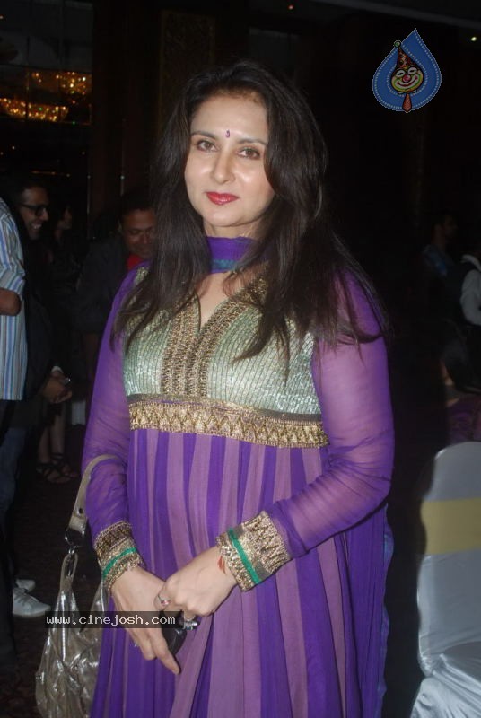 Sudesh Bhosle Birthday Party - 56 / 87 photos