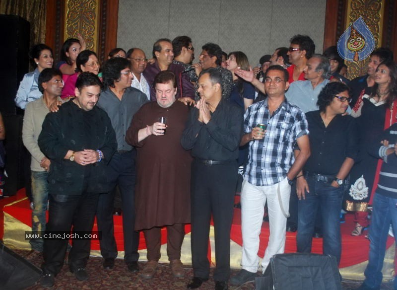 Sudesh Bhosle Birthday Party - 73 / 87 photos