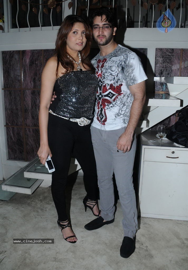 Sufzal Saleem Birthday Party - 21 / 26 photos