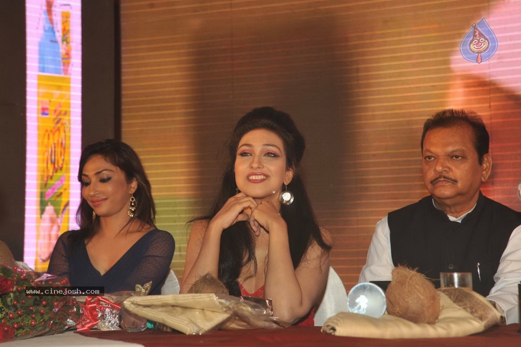 Sunil Gavaskar Launches POTO Potato Flakes - 47 / 85 photos