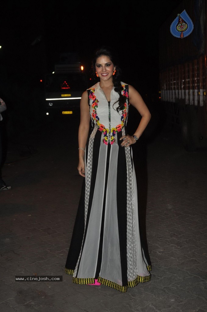 Sunny Leone at Jackpot Music Launch - 7 / 42 photos