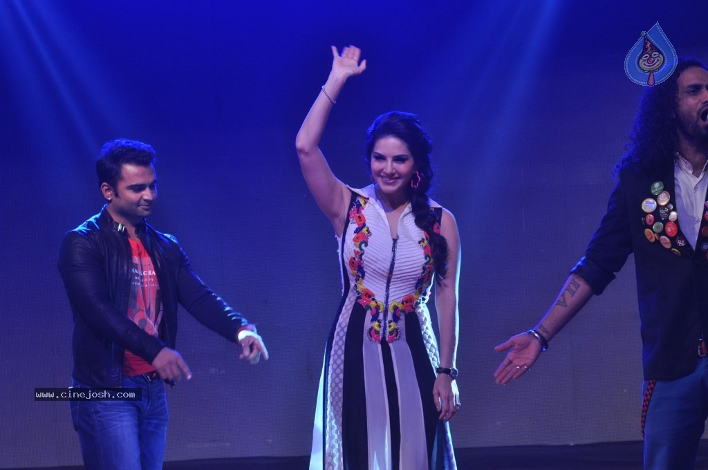 Sunny Leone at Jackpot Music Launch - 34 / 42 photos