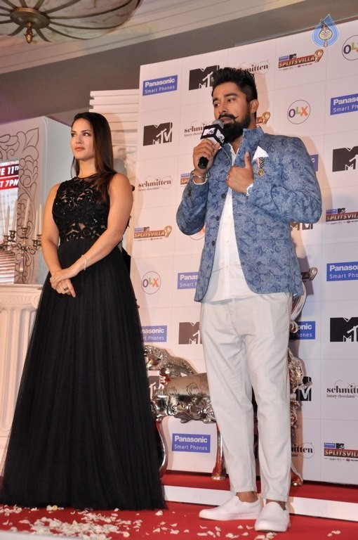 Sunny Leone at MTV Spitsvilla 9 Launch - 33 / 42 photos