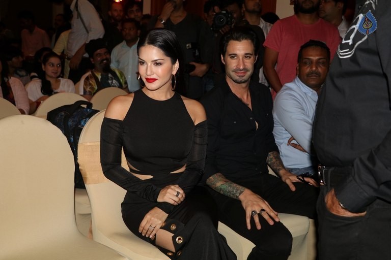 Sunny Leone Launches Manforce Calendar - 5 / 41 photos