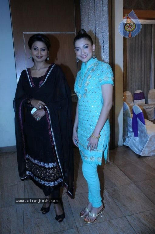 Suraj Godombe Sangeet Ceremony - 4 / 45 photos