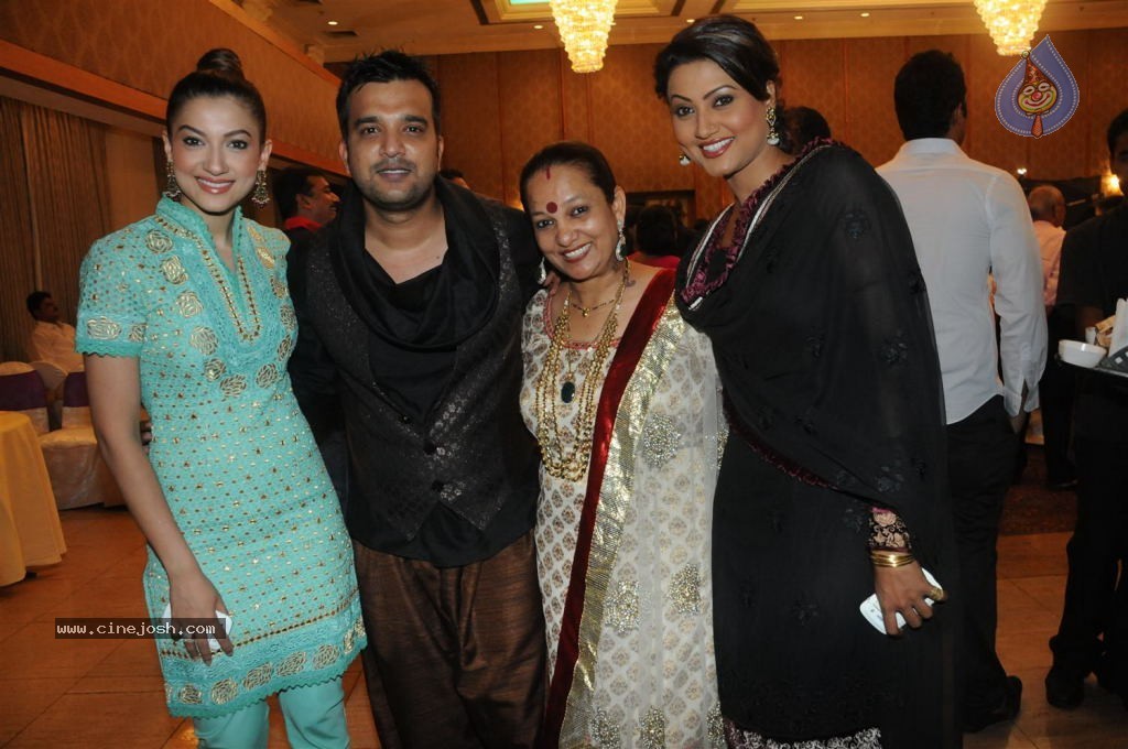 Suraj Godombe Sangeet Ceremony - 6 / 45 photos