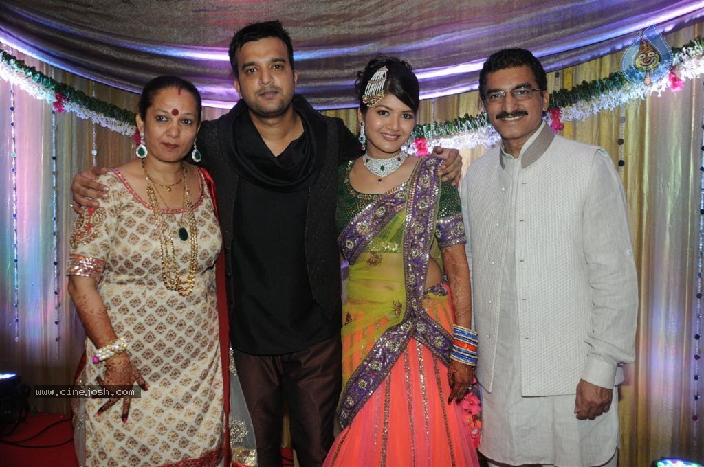Suraj Godombe Sangeet Ceremony - 28 / 45 photos