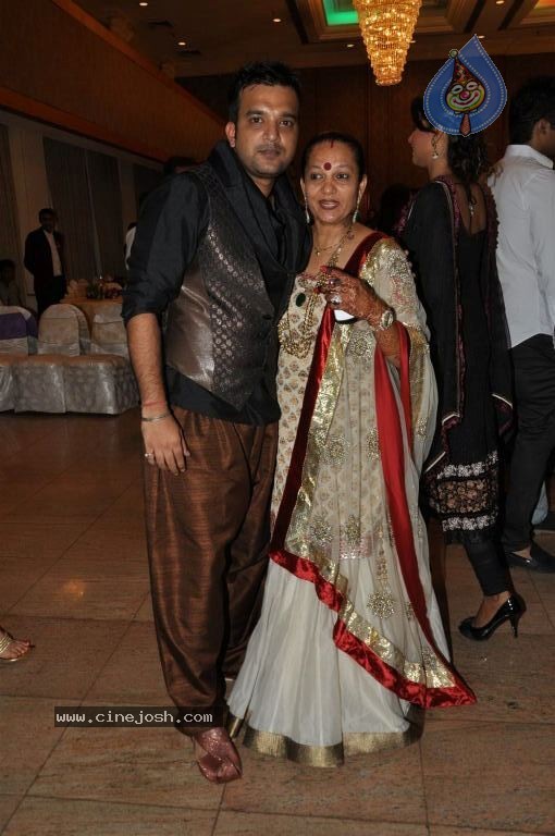 Suraj Godombe Sangeet Ceremony - 31 / 45 photos