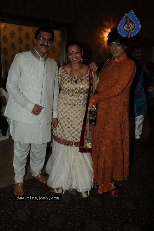 Suraj Godombe Sangeet Ceremony - 37 / 45 photos