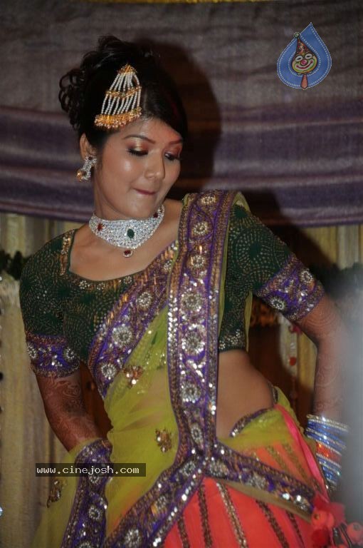 Suraj Godombe Sangeet Ceremony - 40 / 45 photos
