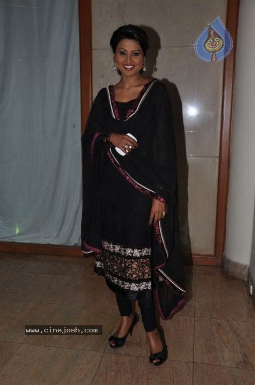 Suraj Godombe Sangeet Ceremony - 44 / 45 photos