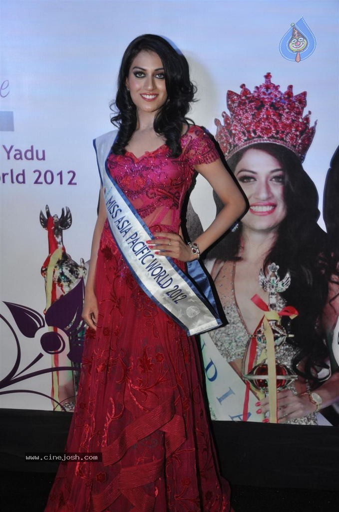 Sushmita Sen at I AM SHE Event - 36 / 41 photos