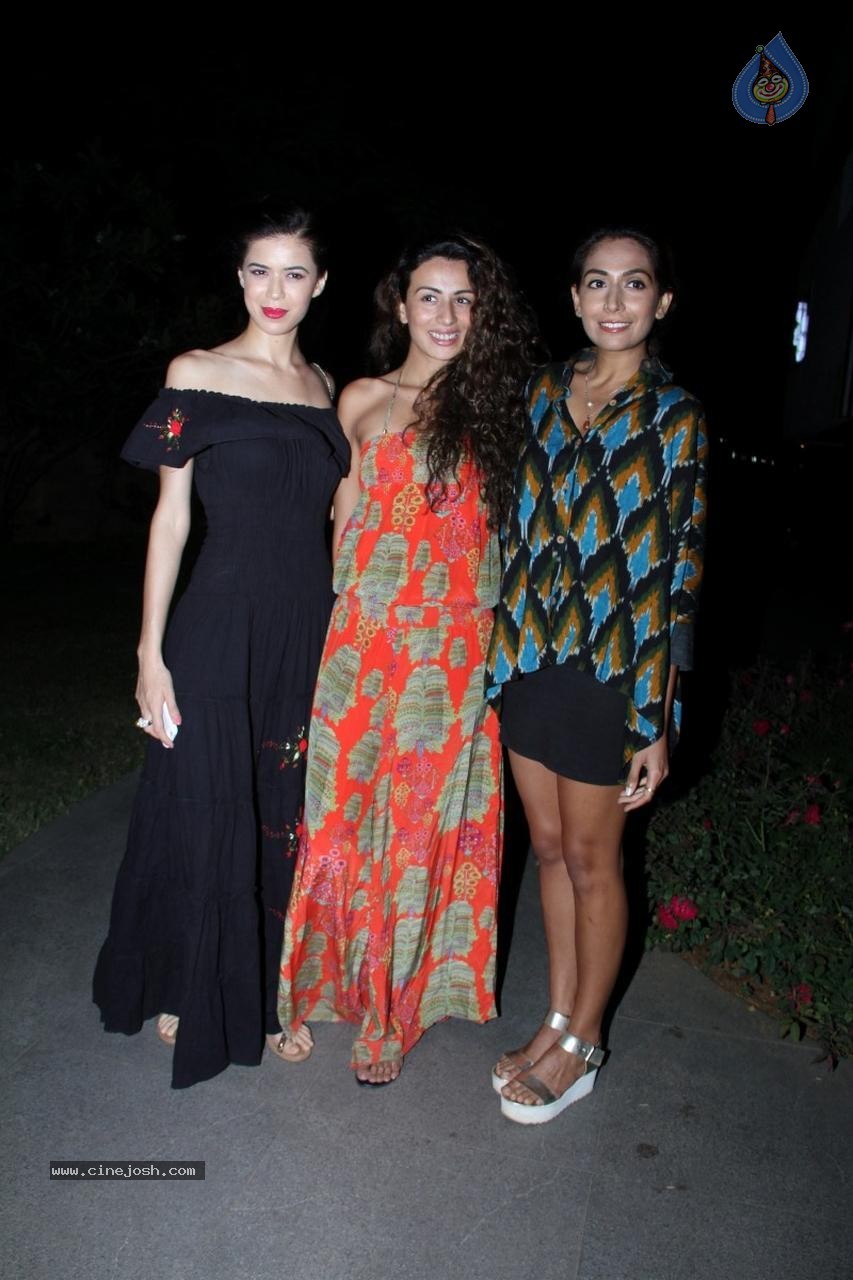 Sushmita Sen at Spa Launch - 16 / 43 photos