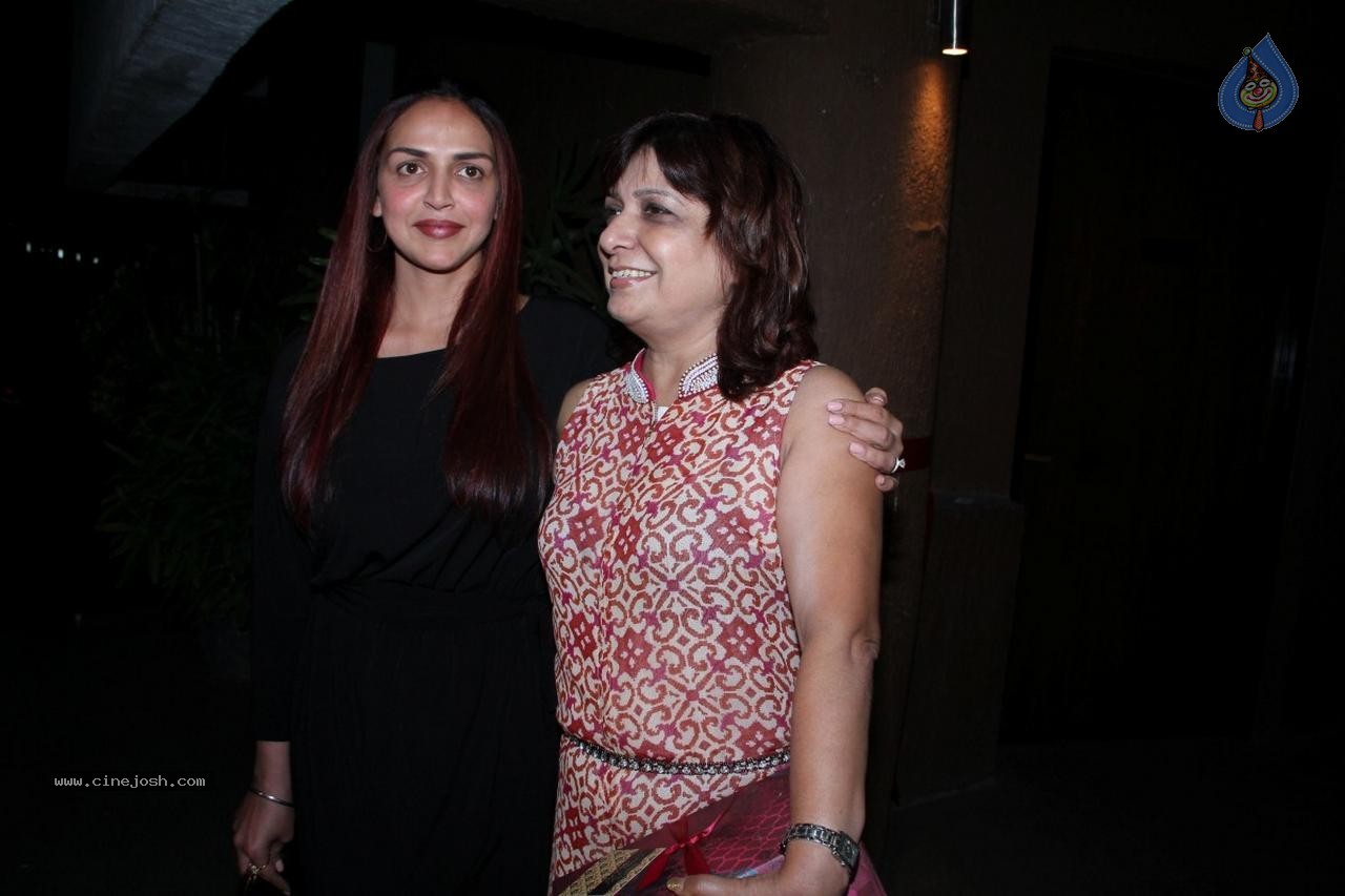Sushmita Sen at Spa Launch - 19 / 43 photos