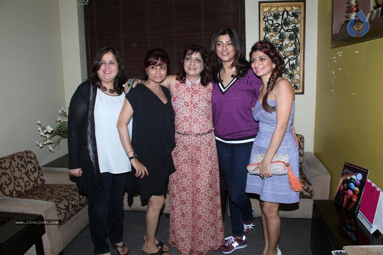 Sushmita Sen at Spa Launch - 25 / 43 photos
