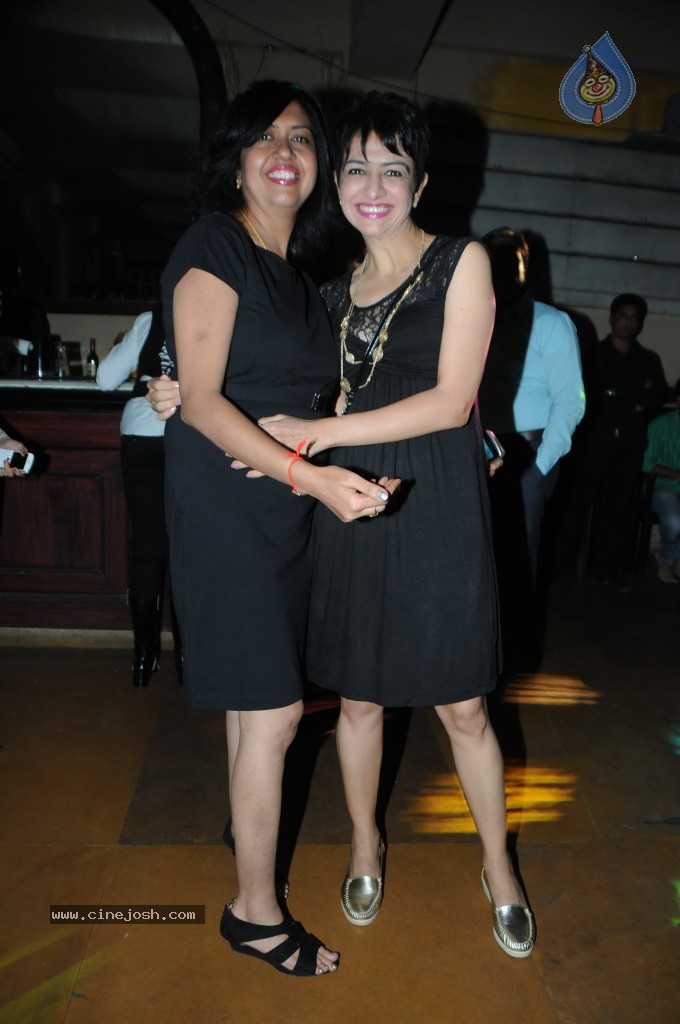 Swati Loomba Birthday Bash - 5 / 48 photos