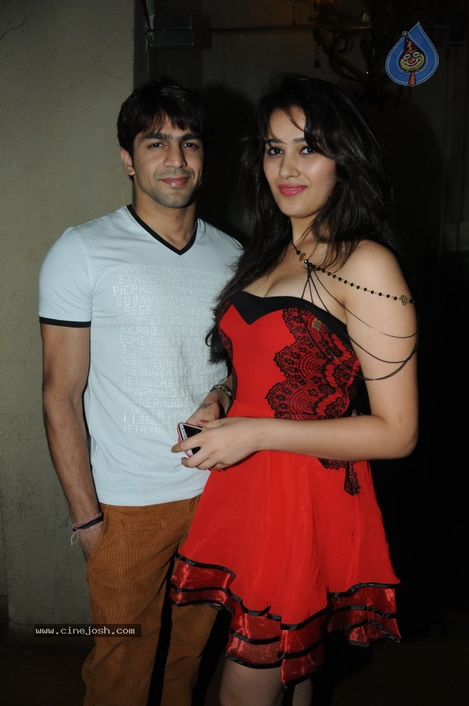 Swati Loomba Birthday Bash - 29 / 48 photos