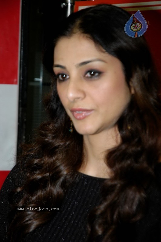 Tabu At Toh Baat Pakki Movie Promotions At BIG FM Studios - 20 / 20 photos