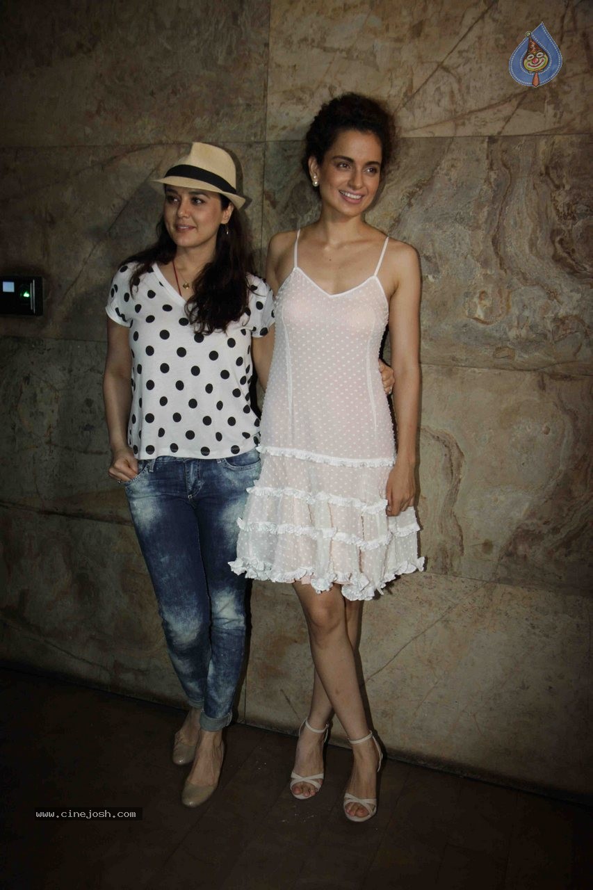 Tanu Weds Manu Returns Special Screening - 16 / 64 photos