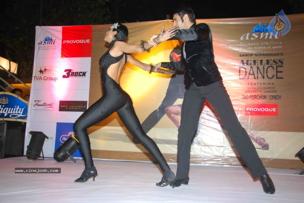 Tao Porchon Lynch Felicitation - 17 / 97 photos