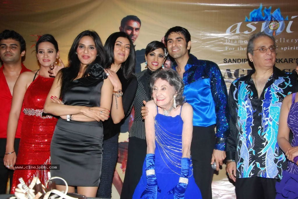 Tao Porchon Lynch Felicitation - 51 / 97 photos