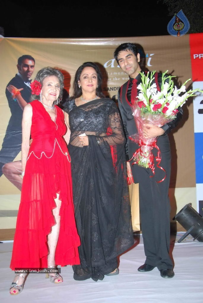 Tao Porchon Lynch Felicitation - 75 / 97 photos