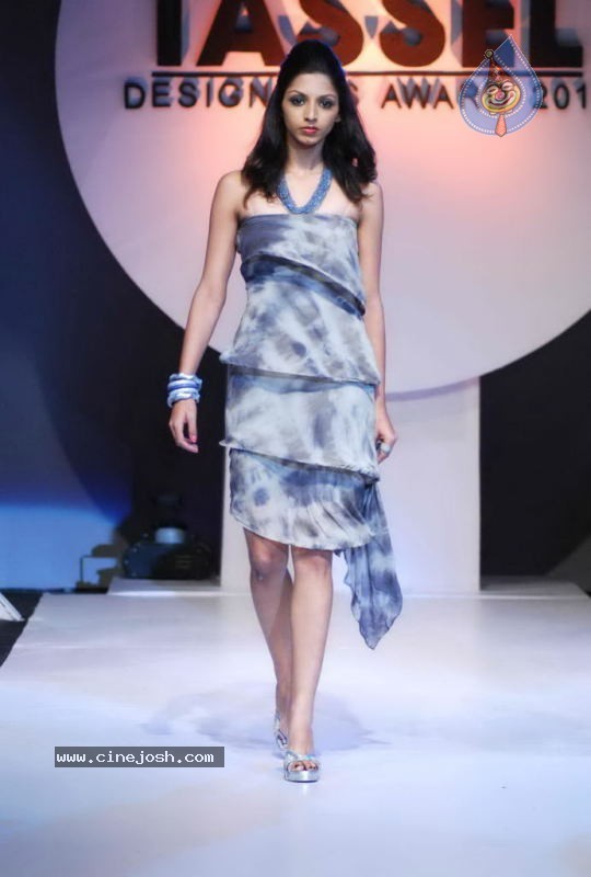 Tassel Designer Awards 2011 Fashion Show - 42 / 63 photos