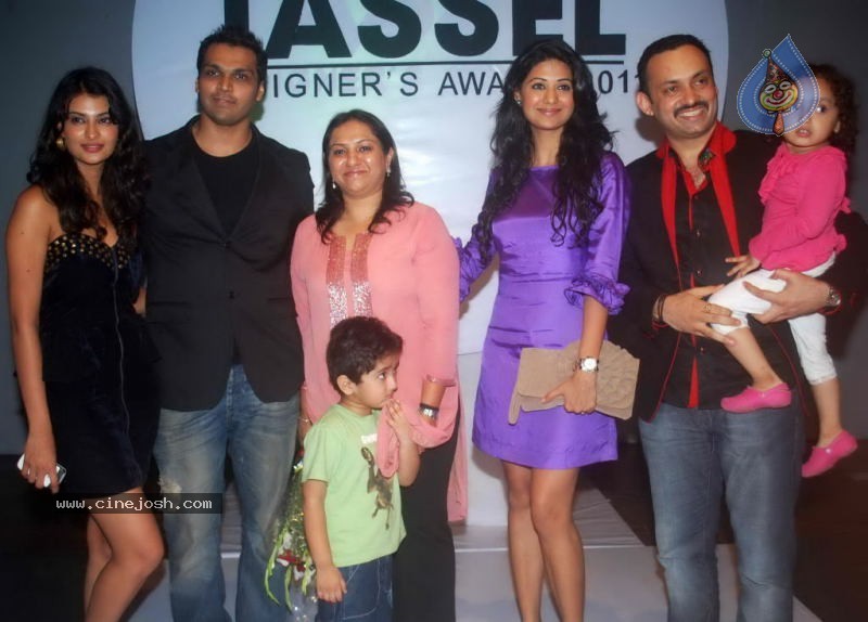Tassel Designer Awards 2011 Fashion Show - 47 / 63 photos