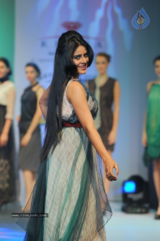 Tassel Fashion n Lifestyle Awards 2014 - 16 / 82 photos