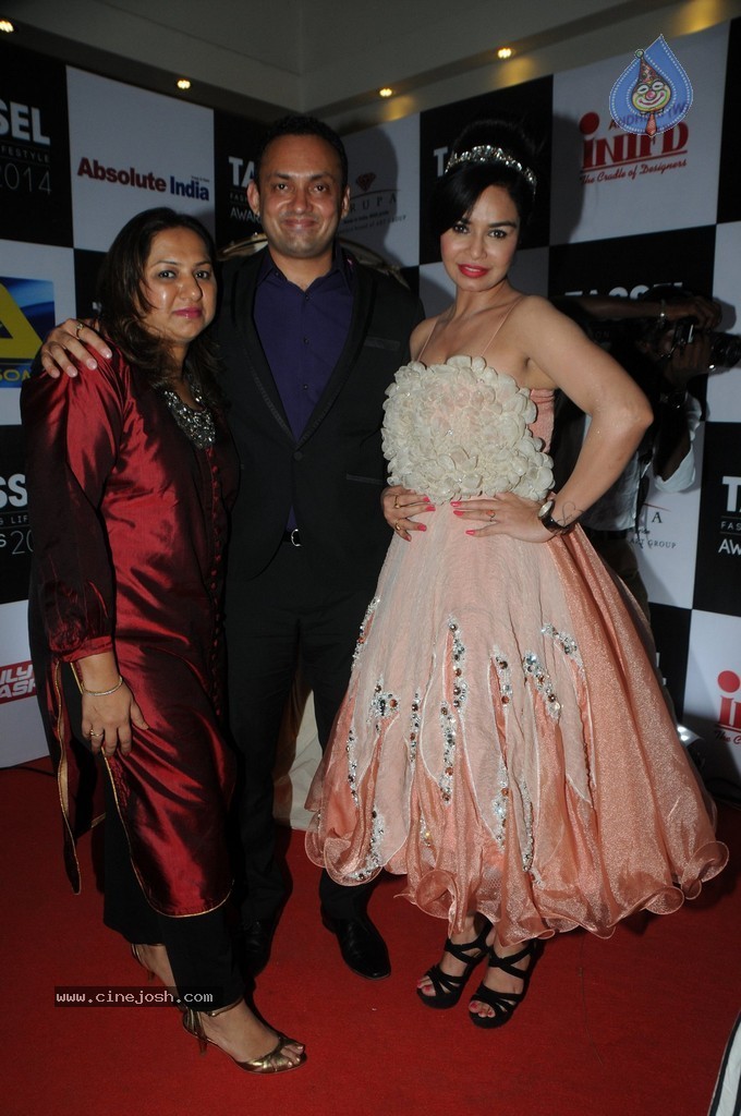 Tassel Fashion n Lifestyle Awards 2014 - 58 / 82 photos