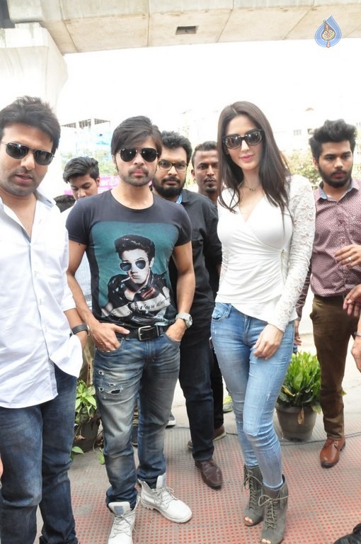 Teraa Suroor 2 Promotion at Yes Mart - 9 / 35 photos